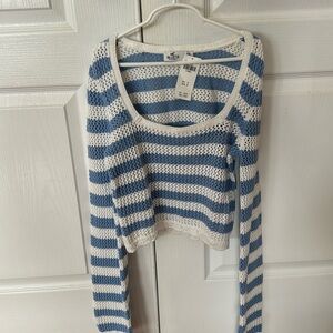 New Hollister sweater